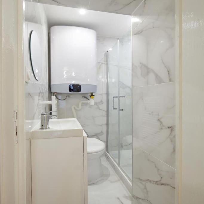 Calm & Cosy Flat In Levallois Buitenkant foto